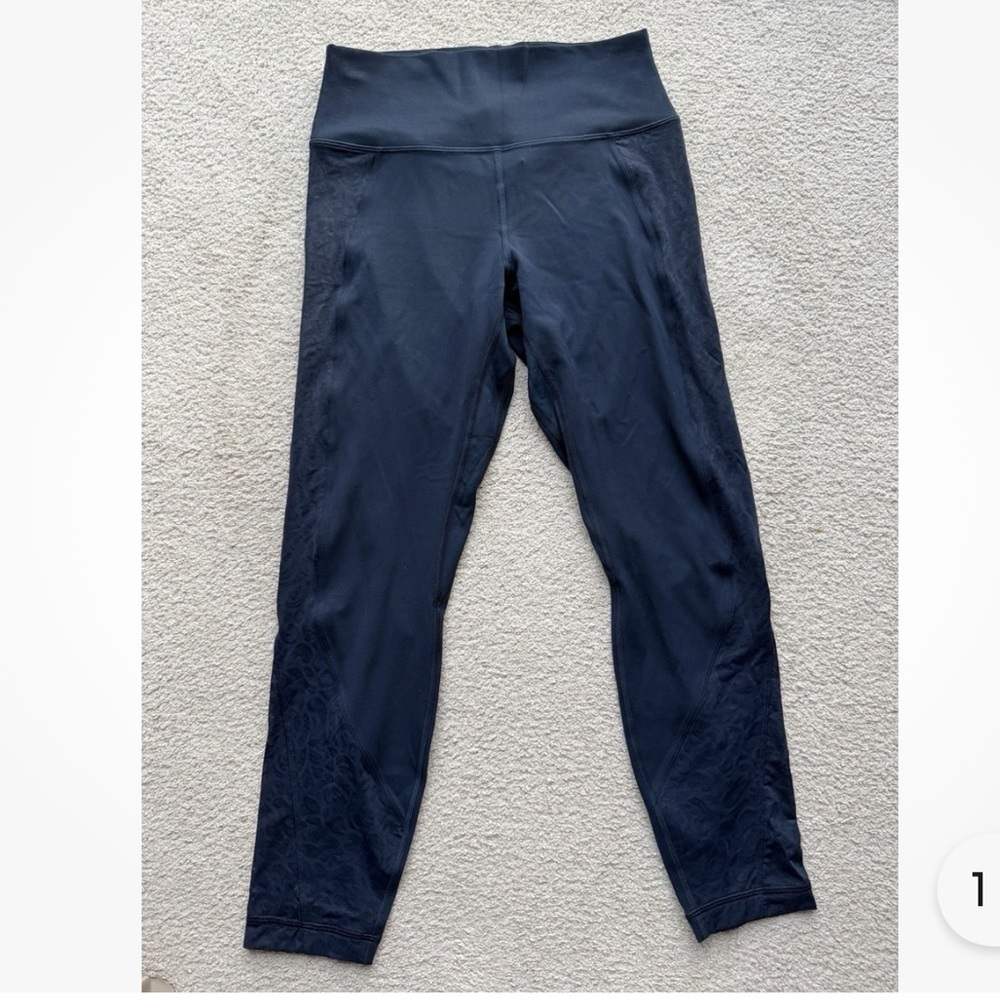 Lululemon Paisley Lace Overlay Tight 25" Leggings Pants Black Women’s Size 8 - Picture 8 of 10